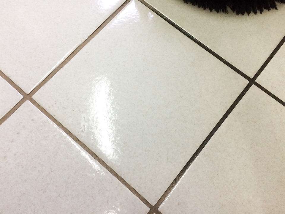 Czyszczenie fug Wrocław, różnica w wyglądzie fugi